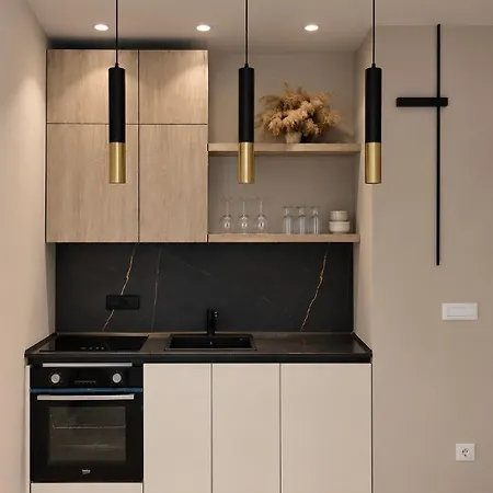 Fiore Prive - Luxury - 2br - 2 Bathrooms - Free Parking *