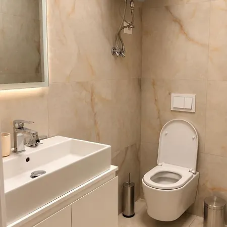 Fiore Prive - Luxury - 2br - 2 Bathrooms - Free Parking